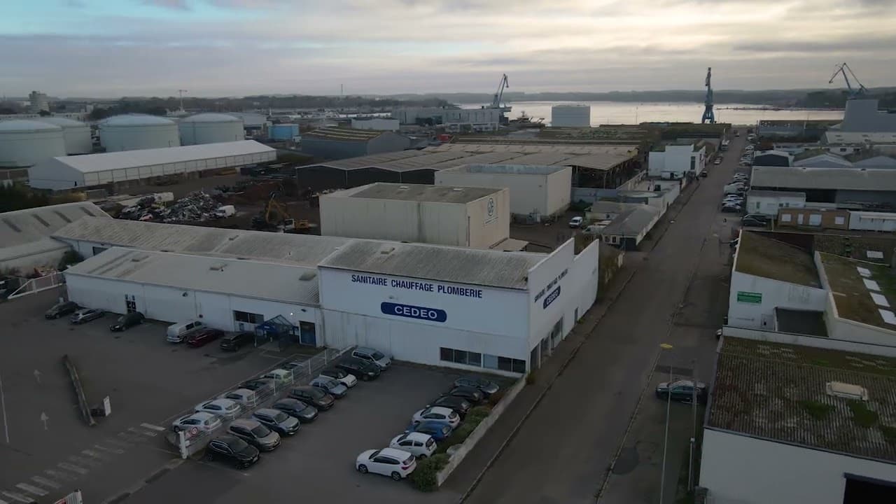 Vidéo: CEDEO vue du ciel - Selltim Agence Web et Communication